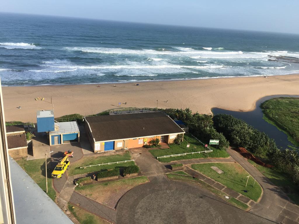 South Coast Beachfront Holiday Apartments 阿曼济姆托蒂 外观 照片