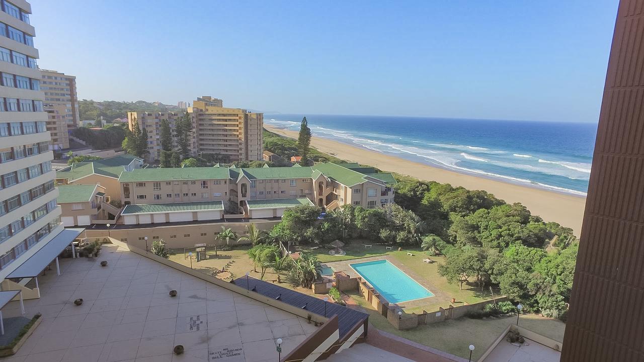 South Coast Beachfront Holiday Apartments 阿曼济姆托蒂 外观 照片