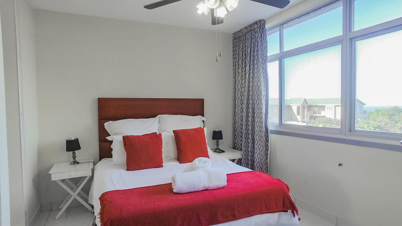 South Coast Beachfront Holiday Apartments 阿曼济姆托蒂 外观 照片
