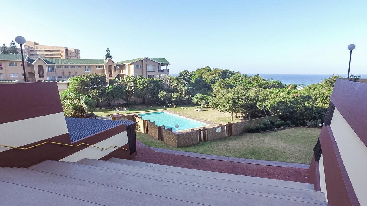 South Coast Beachfront Holiday Apartments 阿曼济姆托蒂 外观 照片