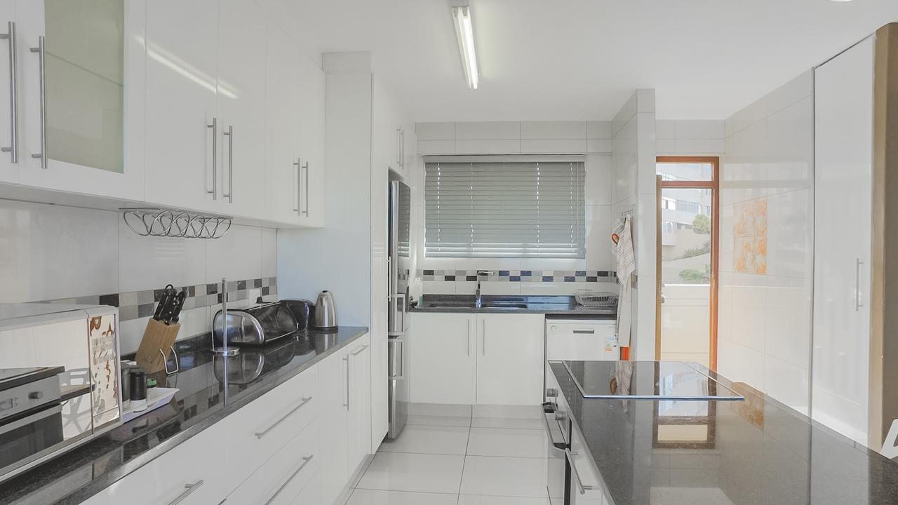 South Coast Beachfront Holiday Apartments 阿曼济姆托蒂 外观 照片